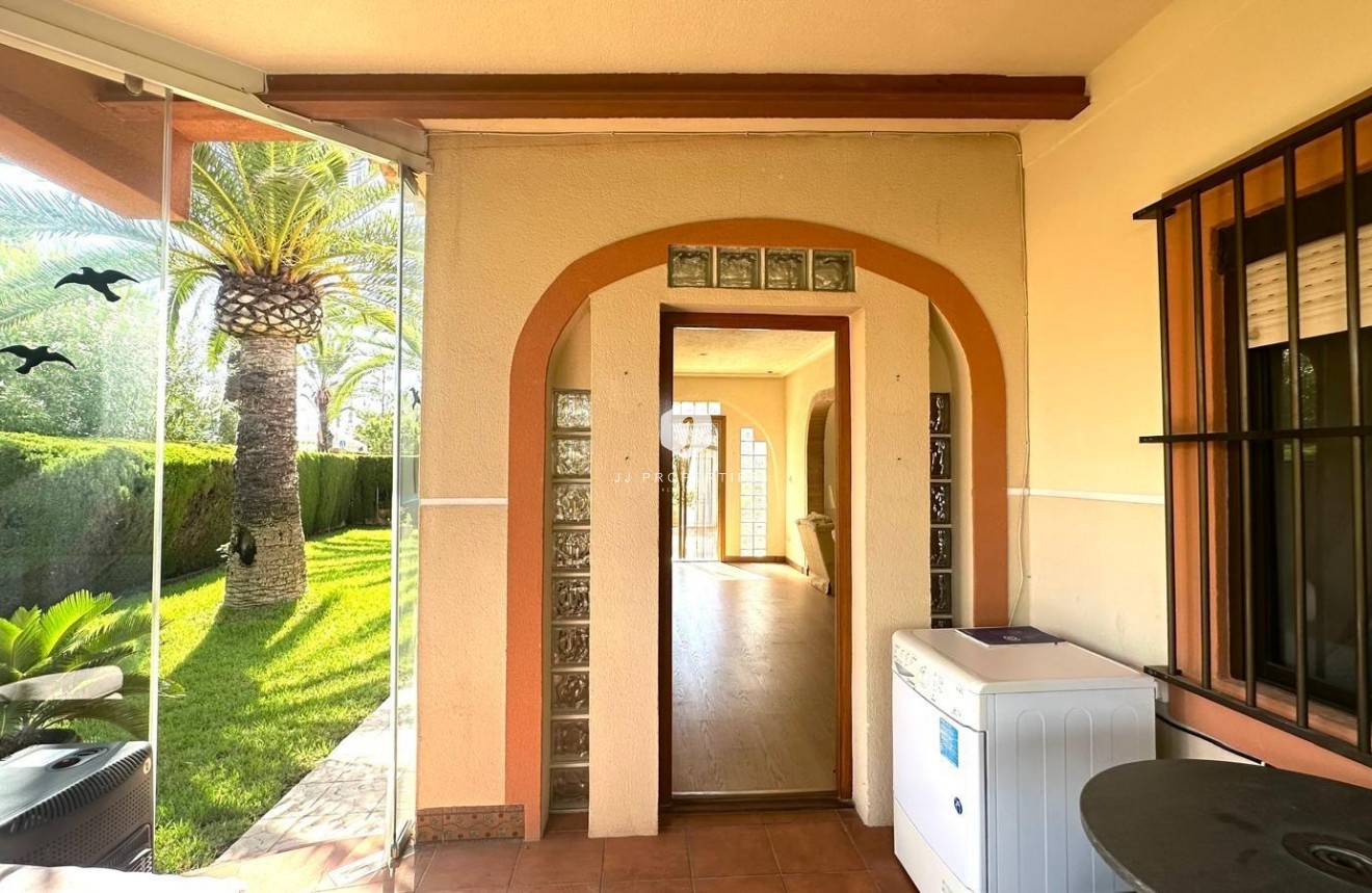 Resale - Villa -
Cabo Roig - Costa Blanca