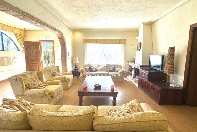 Resale - Villa -
Cabo Roig - Costa Blanca