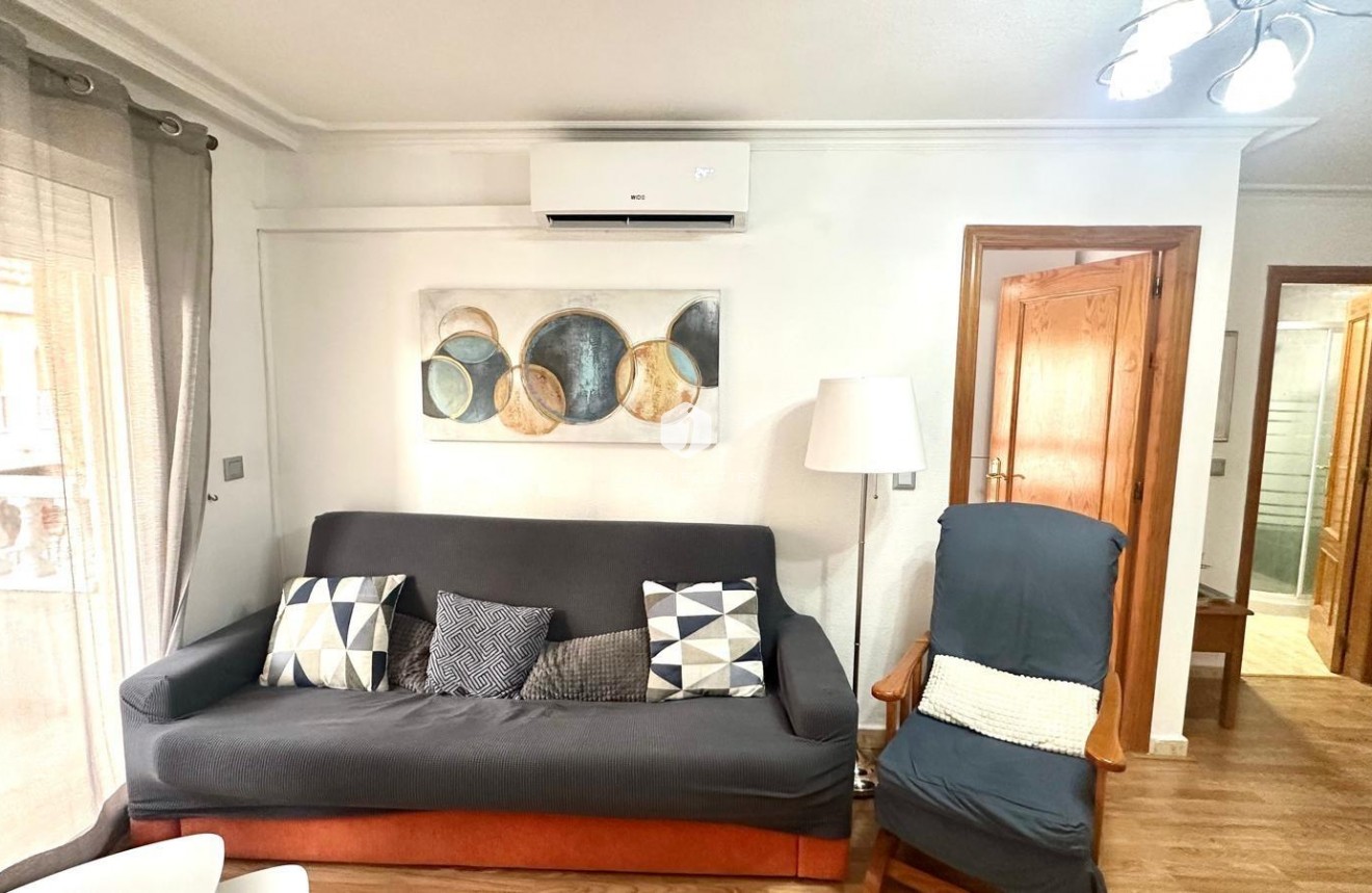 Resale - Apartment / flat -
Torrevieja - Acequion