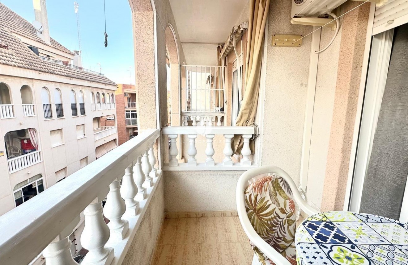 Resale - Apartment / flat -
Torrevieja - Acequion