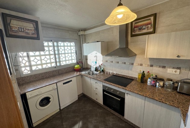 Resale - Apartment / flat -
Torrevieja - Playa del Cura