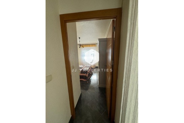 Resale - Apartment / flat -
Torrevieja - Playa del Cura