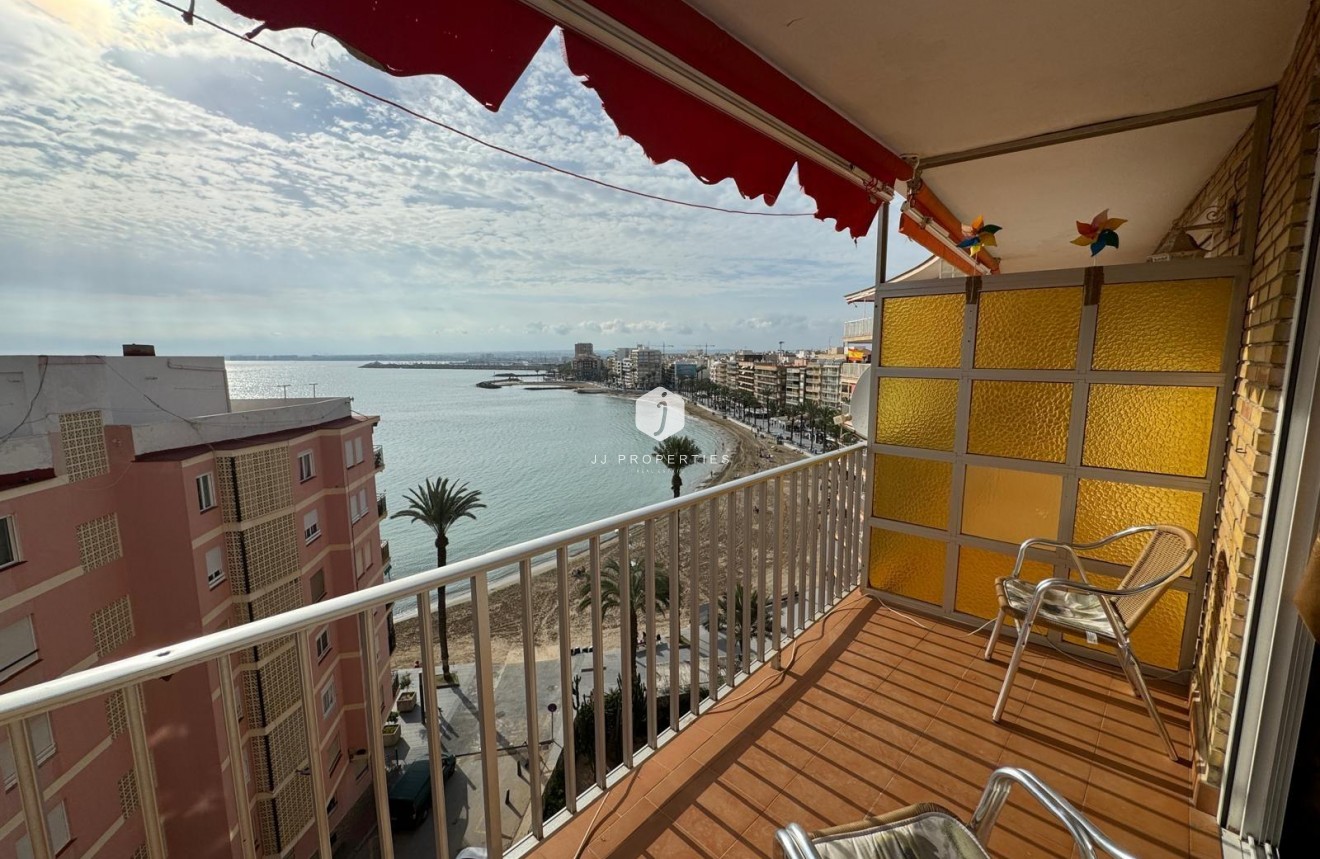 Resale - Apartment / flat -
Torrevieja - Playa del Cura