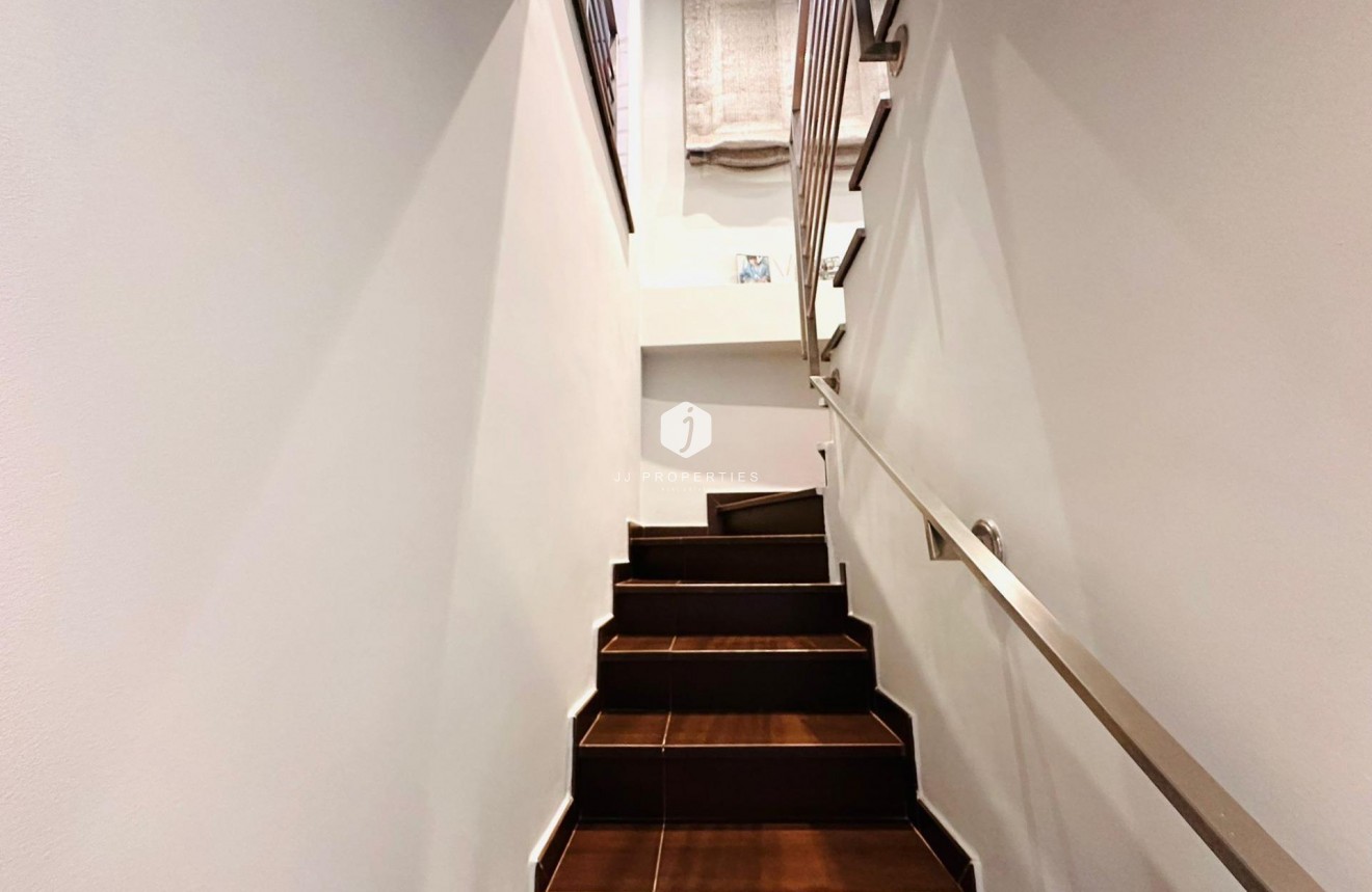 Resale - Apartment / flat -
Torrevieja - Estacion de autobuses