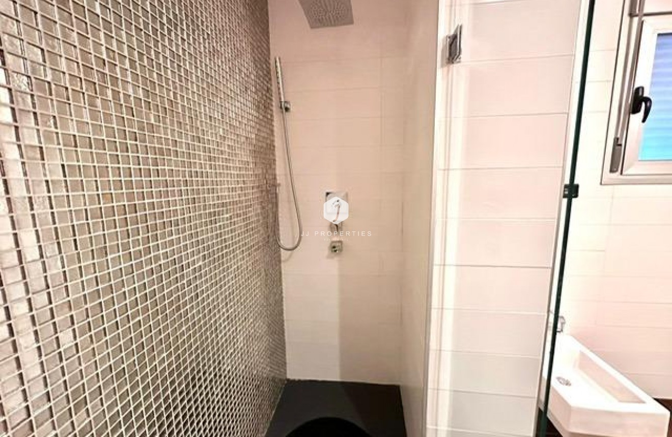 Resale - Apartment / flat -
Torrevieja - Estacion de autobuses