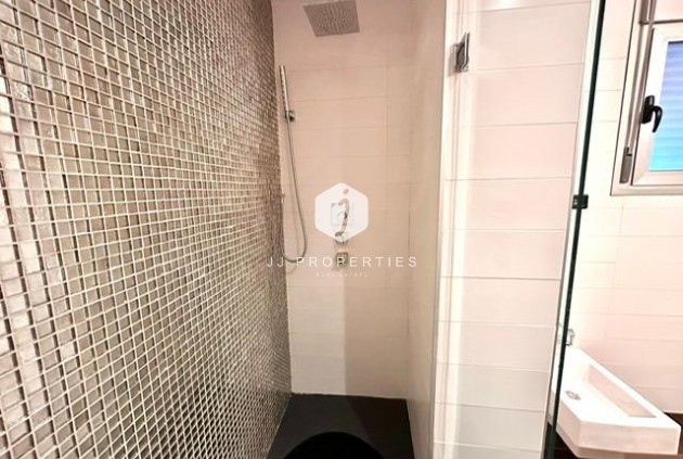 Resale - Apartment / flat -
Torrevieja - Estacion de autobuses