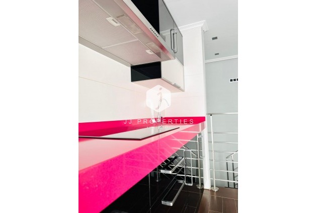 Resale - Apartment / flat -
Torrevieja - Estacion de autobuses