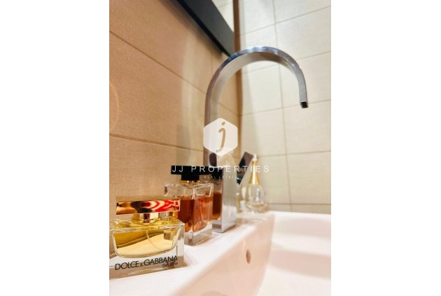 Resale - Apartment / flat -
Torrevieja - Estacion de autobuses