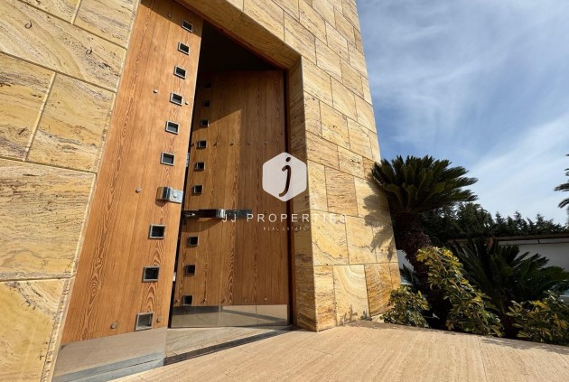 Z drugiej ręki - Villa -
Orihuela Costa - Altos De Campoamor