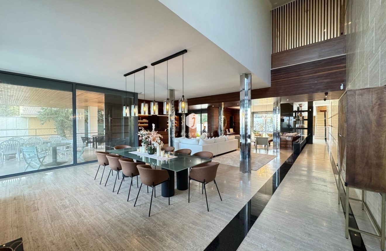 Z drugiej ręki - Villa -
Orihuela Costa - Altos De Campoamor