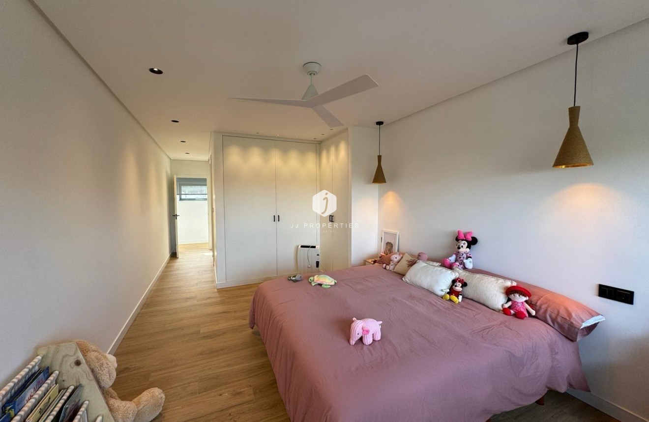 Z drugiej ręki - Villa -
Orihuela Costa - Altos De Campoamor