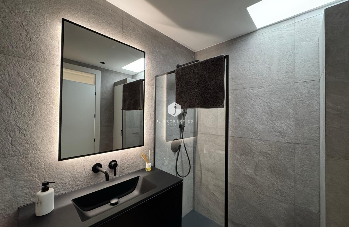 Z drugiej ręki - Villa -
Orihuela Costa - Altos De Campoamor