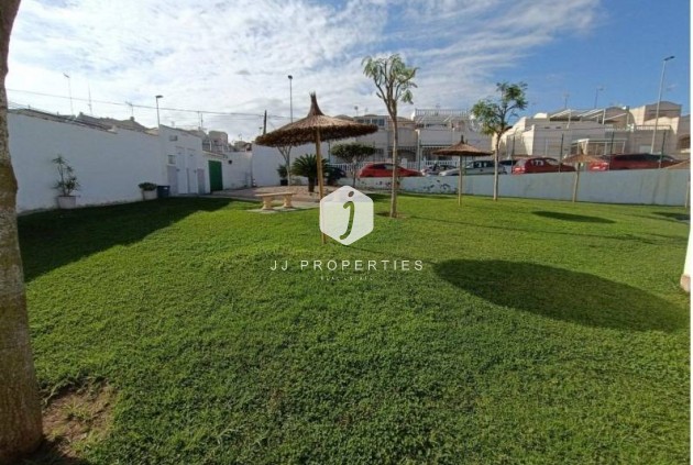 Resale - Apartment / flat -
Torrevieja - Los Balcones
