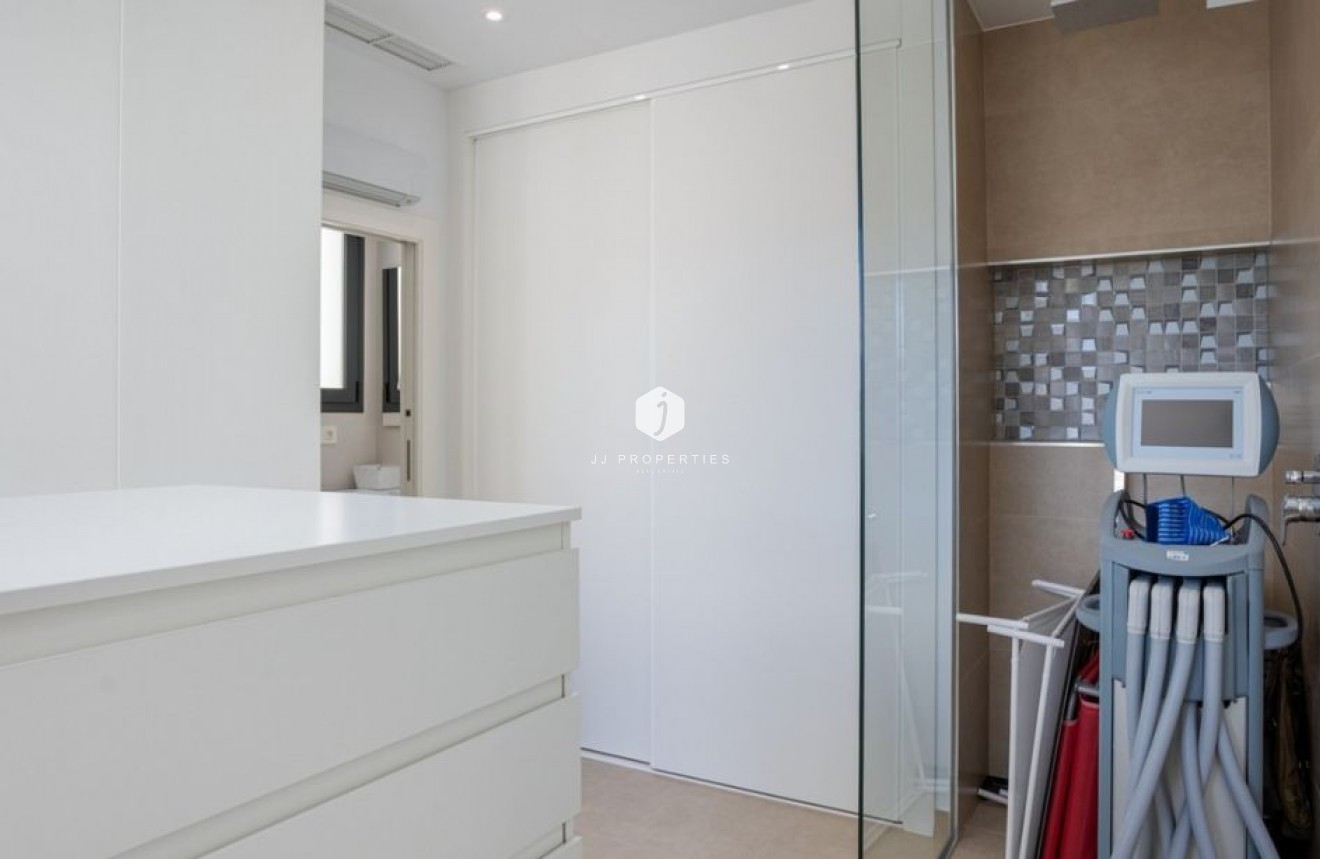 Resale - Villa -
Benijofar - Costa Blanca