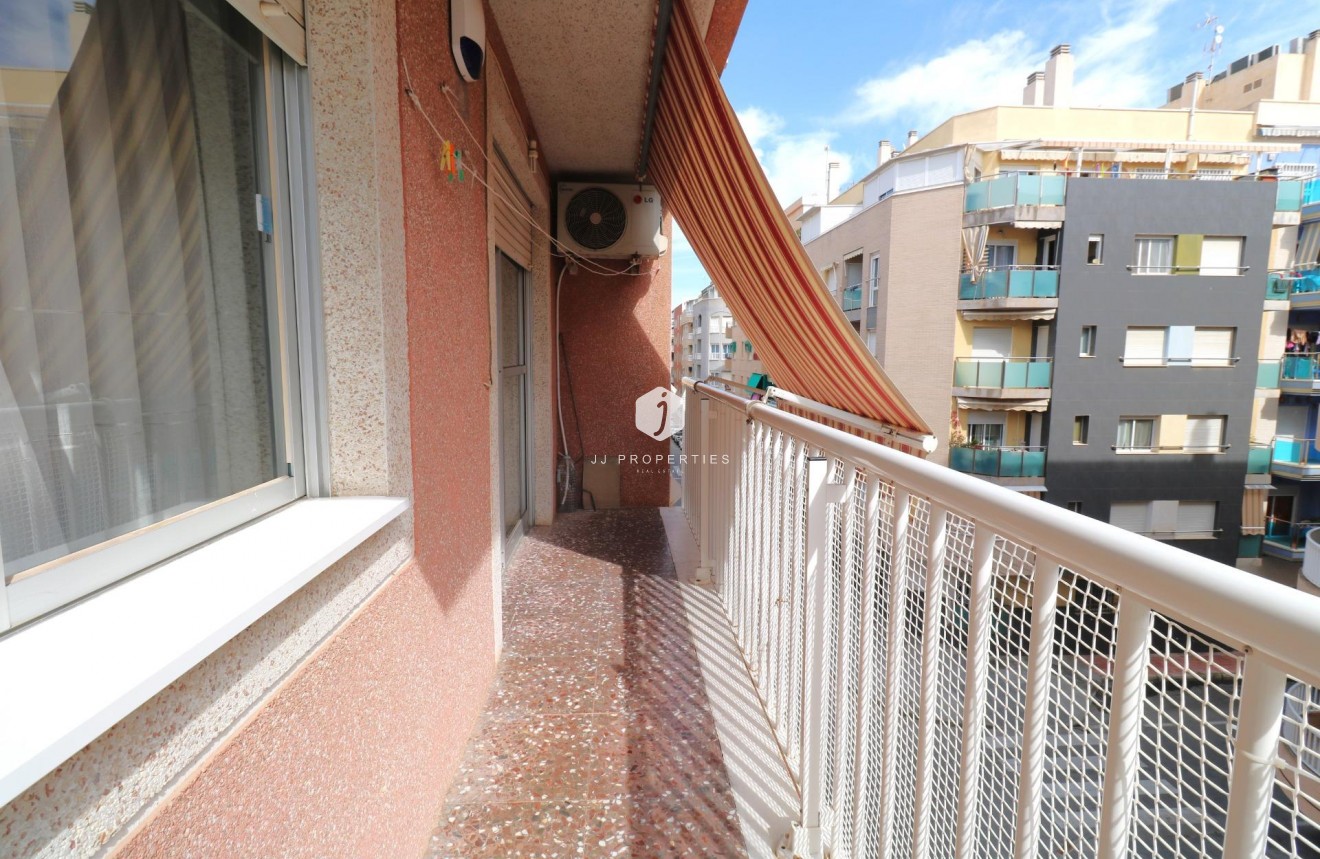 Resale - Apartment / flat -
Torrevieja - Acequion