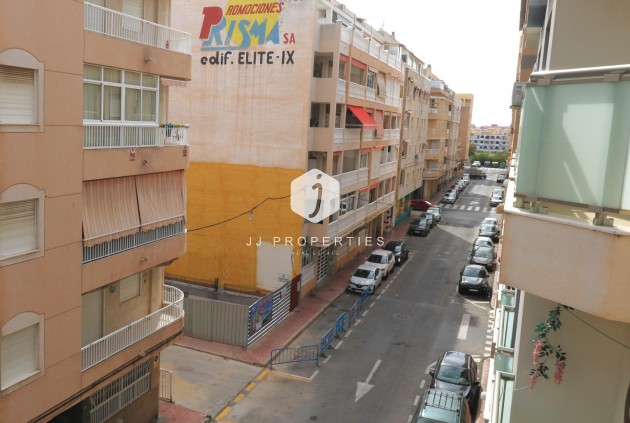 Resale - Apartment / flat -
Torrevieja - Acequion