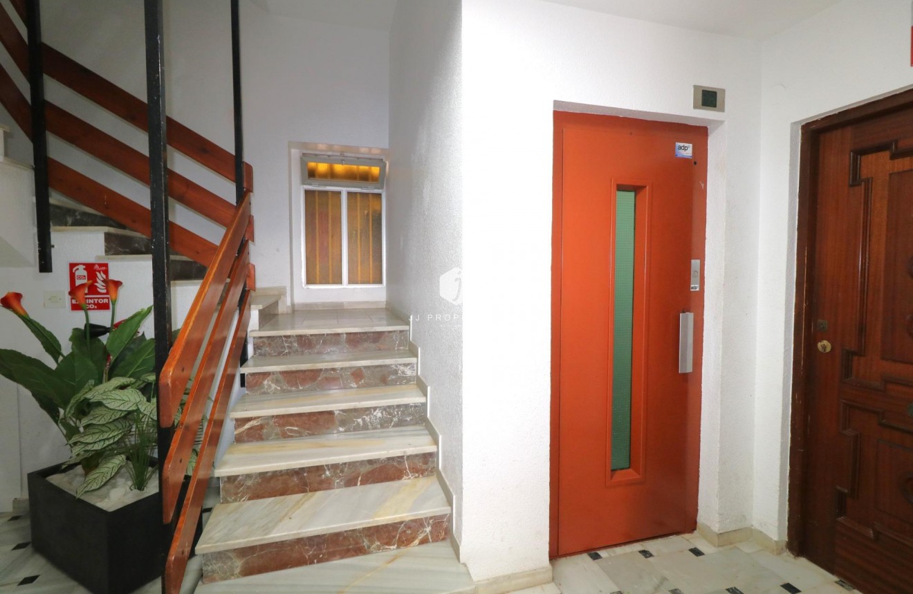 Resale - Apartment / flat -
Torrevieja - Acequion