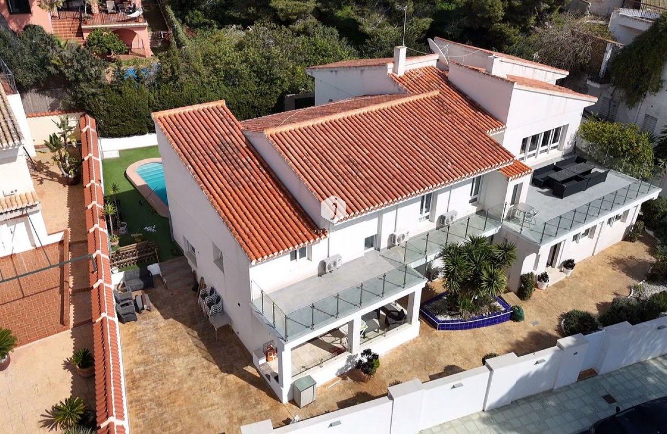 Resale - Villa -
Dehesa de Campoamor - Costa Blanca