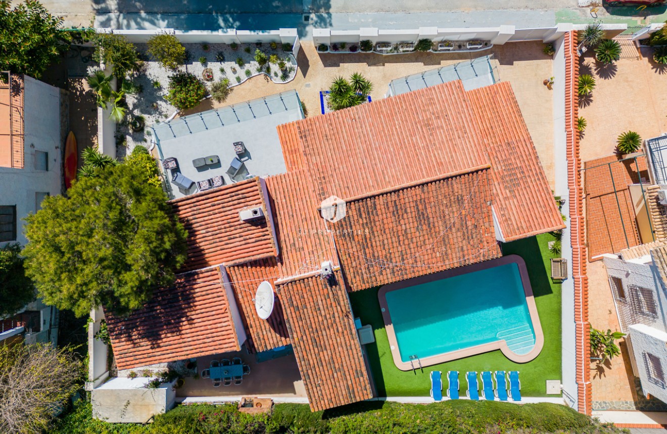 Resale - Villa -
Dehesa de Campoamor - Costa Blanca