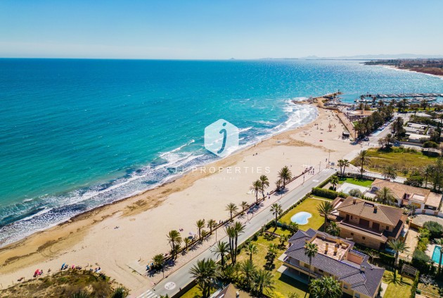 Resale - Villa -
Dehesa de Campoamor - Costa Blanca