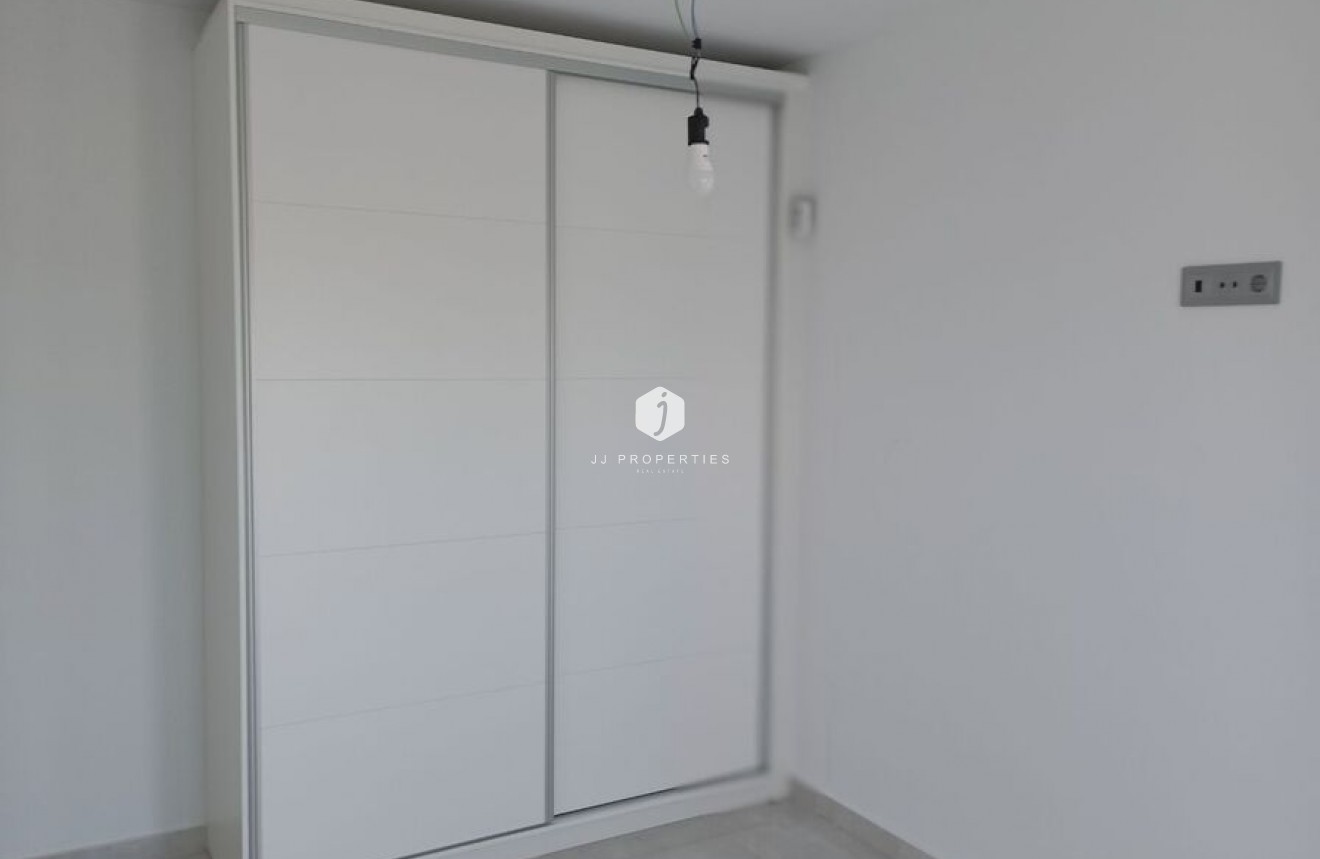 D'occasion - Villa -
Daya Vieja - Costa Blanca