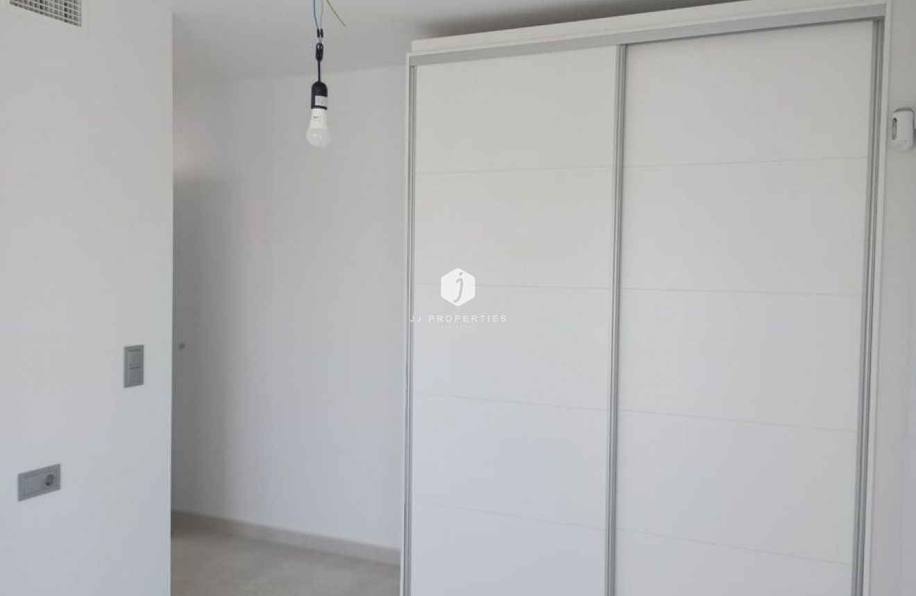 D'occasion - Villa -
Daya Vieja - Costa Blanca