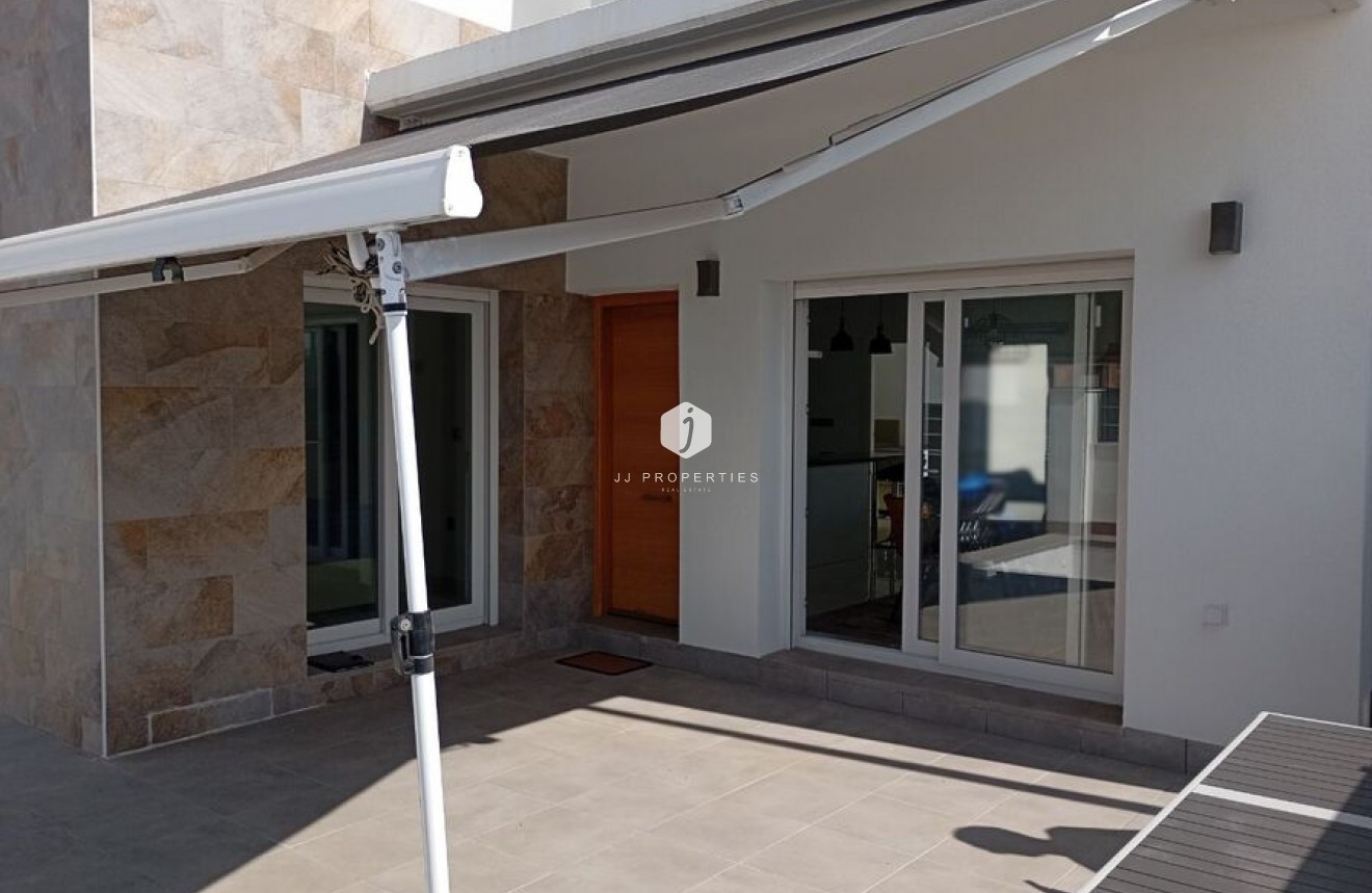 D'occasion - Villa -
Daya Vieja - Costa Blanca