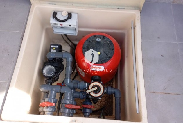 D'occasion - Villa -
Daya Vieja - Costa Blanca