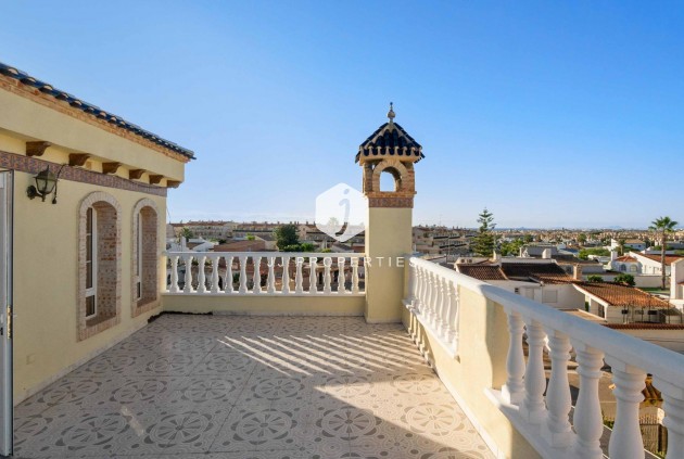 Resale - Chalet -
Orihuela Costa - Los Almendros-la Florida