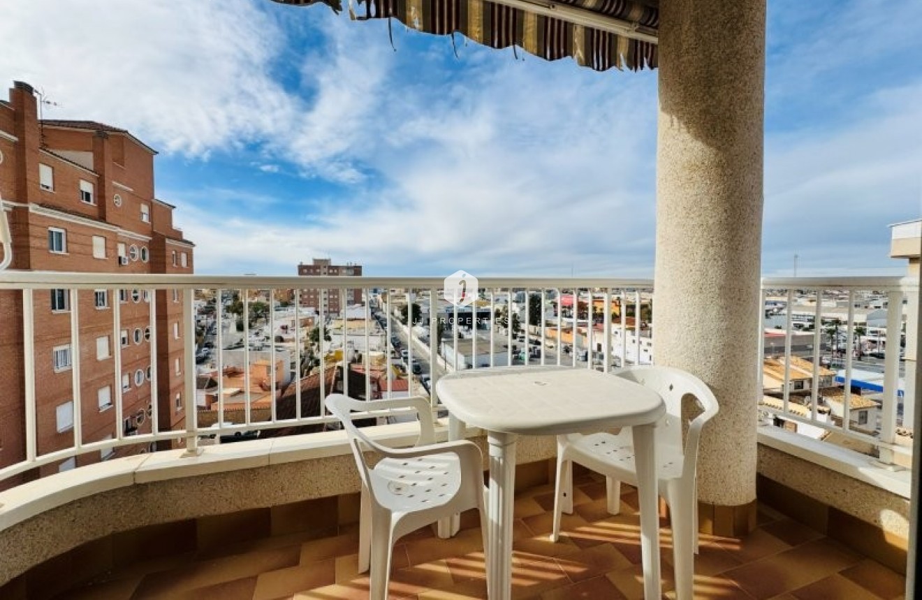 Resale - Apartment / flat -
Torrevieja - Costa Blanca