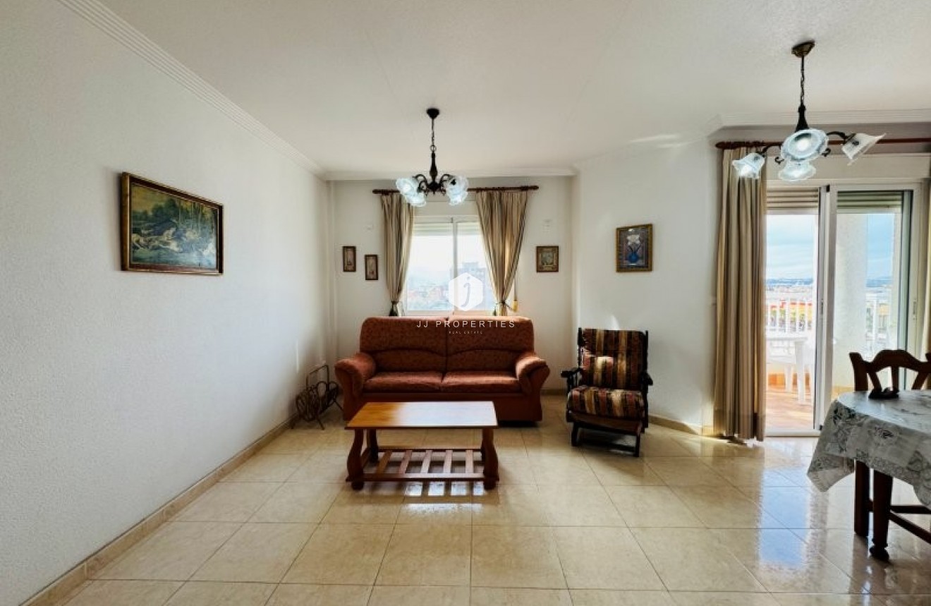 Resale - Apartment / flat -
Torrevieja - Costa Blanca