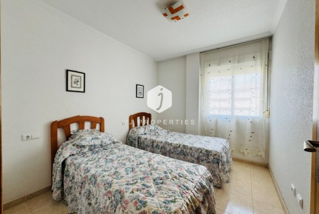 Resale - Apartment / flat -
Torrevieja - Costa Blanca