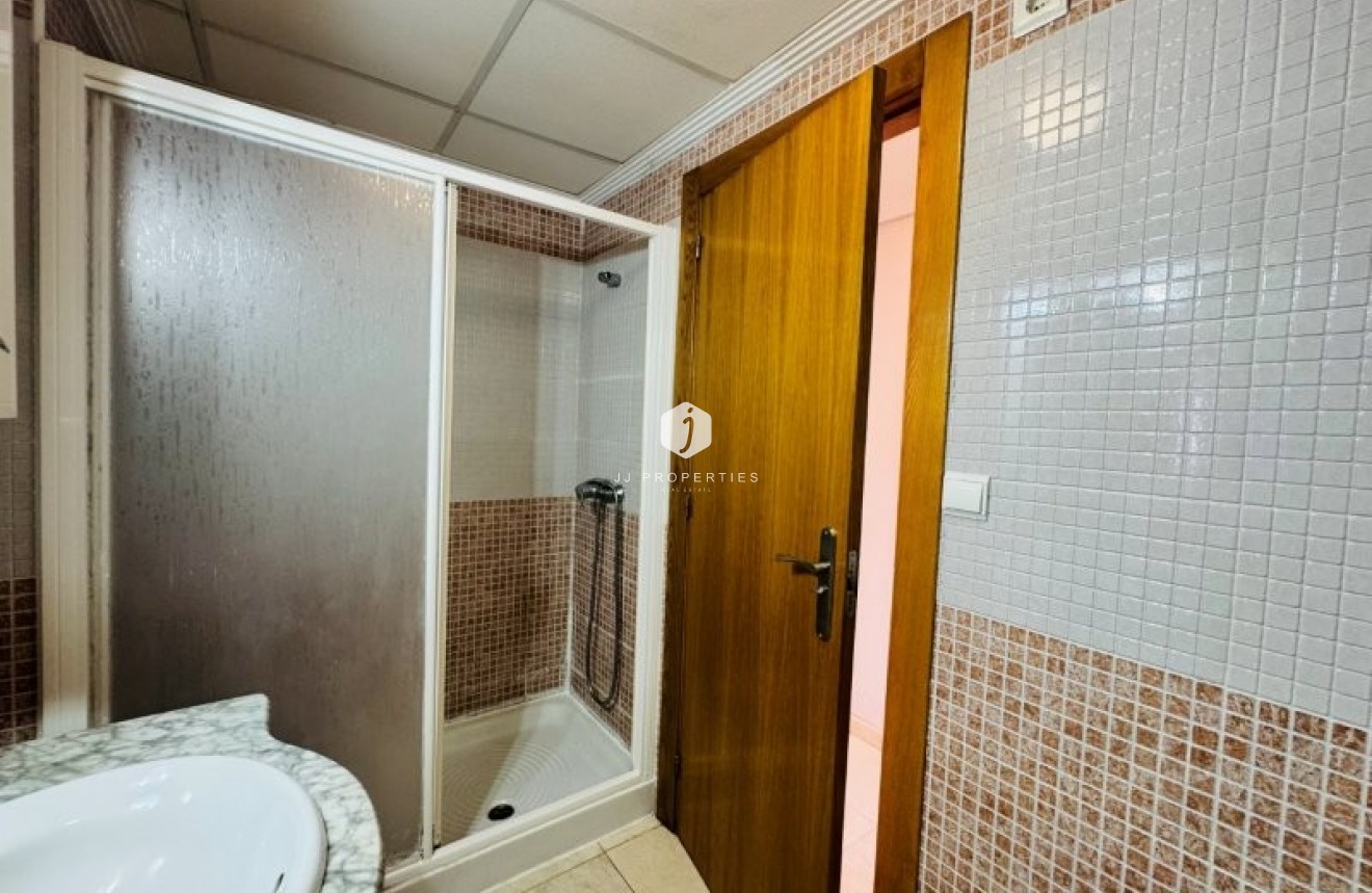 Resale - Apartment / flat -
Torrevieja - Costa Blanca