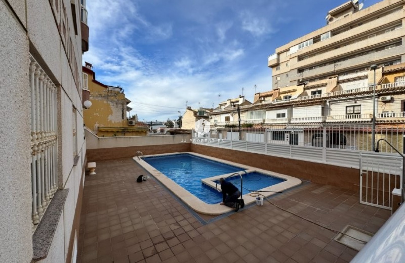 Resale - Apartment / flat -
Torrevieja - Costa Blanca
