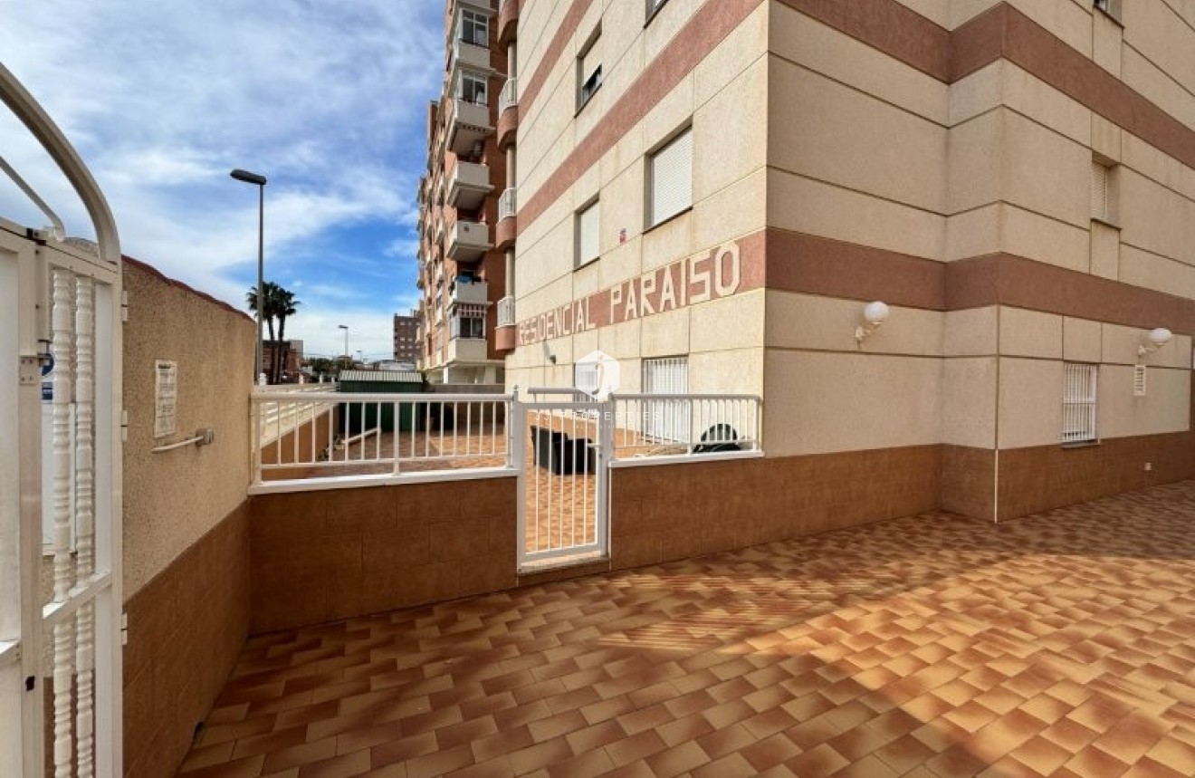 Resale - Apartment / flat -
Torrevieja - Costa Blanca