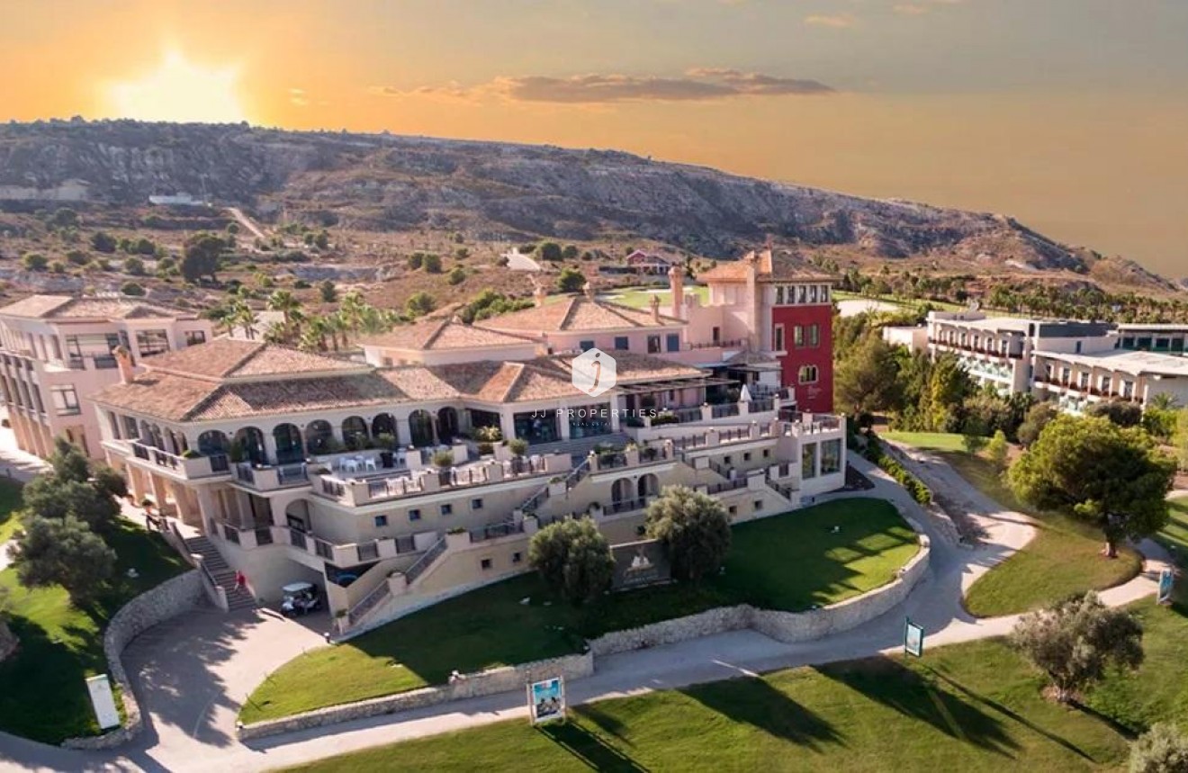 Aus zweiter Hand - Villa -
Algorfa - Inland