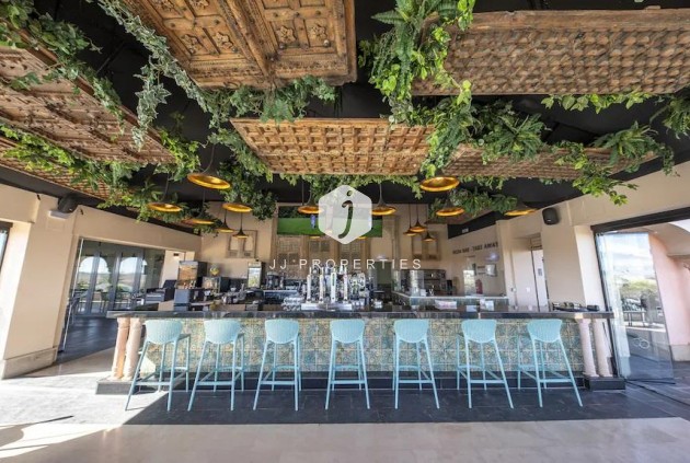 Aus zweiter Hand - Villa -
Algorfa - Inland