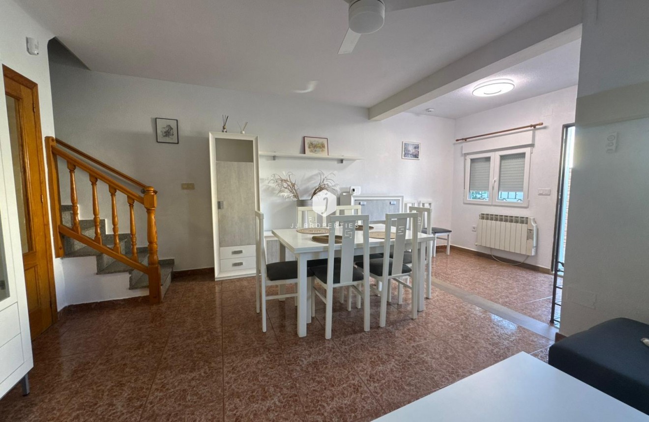 Z drugiej ręki - Bungalow -
Torrevieja - Costa Blanca