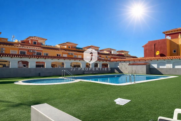 Z drugiej ręki - Bungalow -
Torrevieja - Costa Blanca