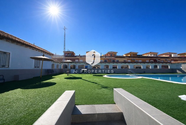 Z drugiej ręki - Bungalow -
Torrevieja - Costa Blanca