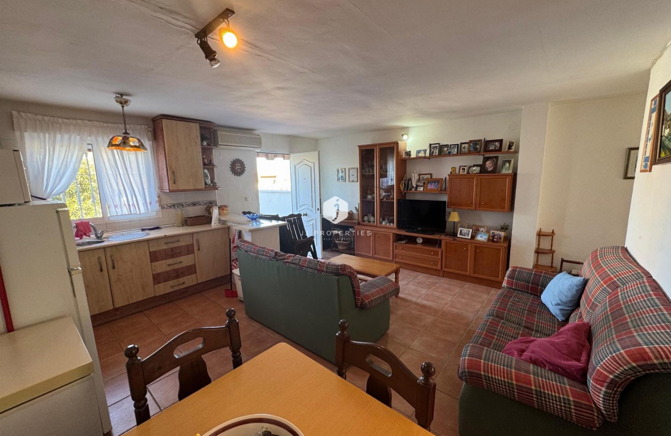 Resale - Chalet -
Torrevieja - Costa Blanca