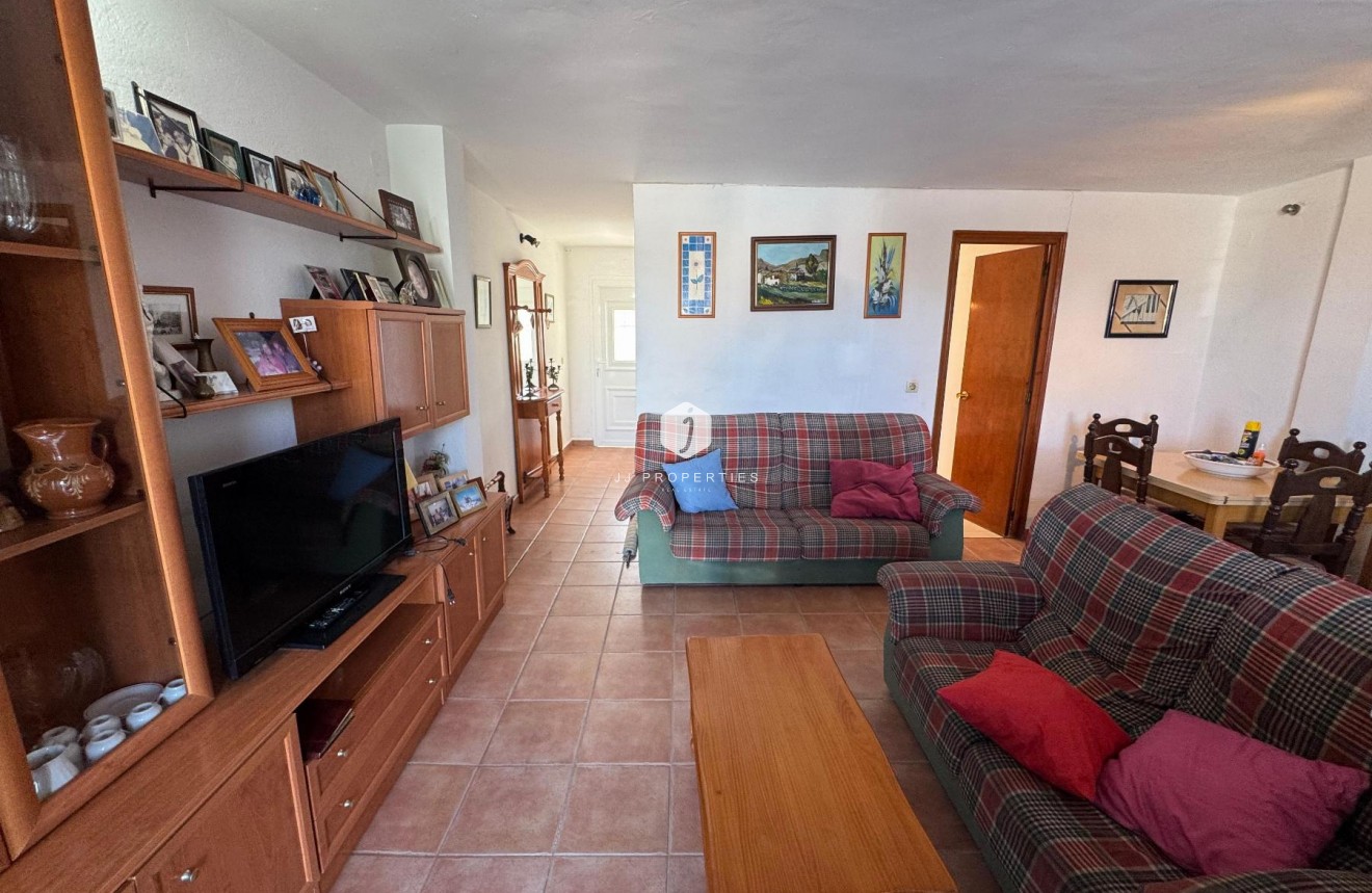 Resale - Chalet -
Torrevieja - Costa Blanca