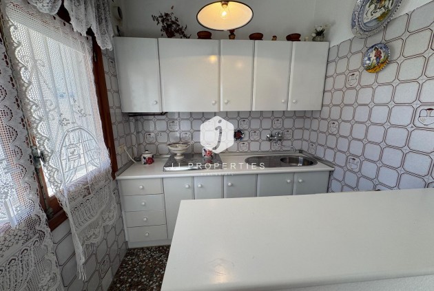 Resale - Chalet -
Torrevieja - Costa Blanca