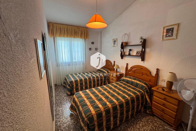 Resale - Chalet -
Torrevieja - Costa Blanca