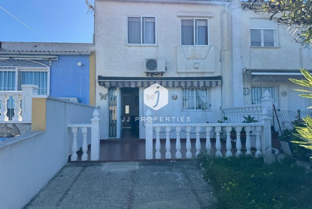 Resale - Chalet -
Torrevieja - Costa Blanca