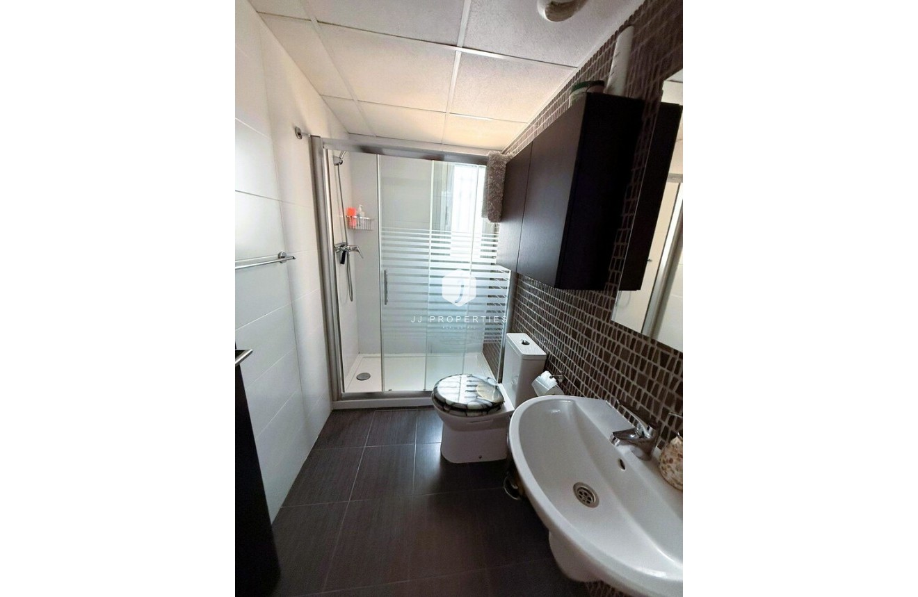 Segunda mano - Apartamento / piso -
Orihuela Costa - Villamartín