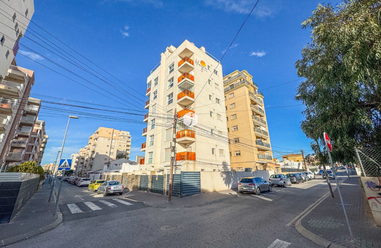 Resale - Apartment / flat -
Torrevieja - Costa Blanca