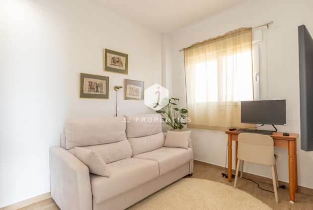 Resale - Apartment / flat -
Torrevieja - Costa Blanca