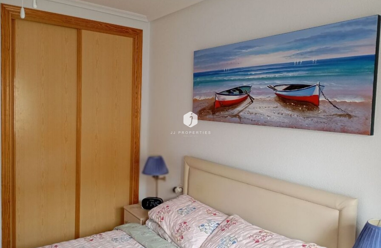 Resale - Apartment / flat -
Daya Vieja - Costa Blanca