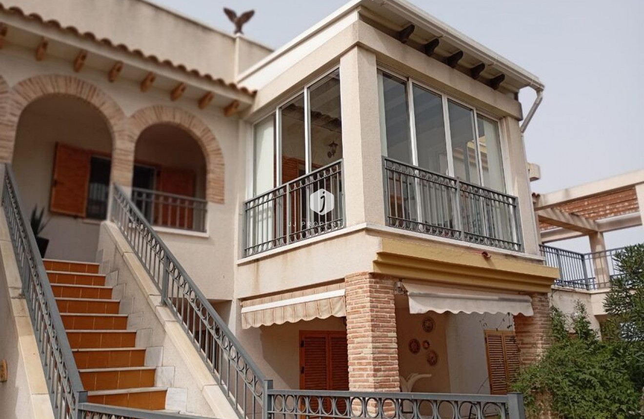 Resale - Apartment / flat -
Daya Vieja - Costa Blanca